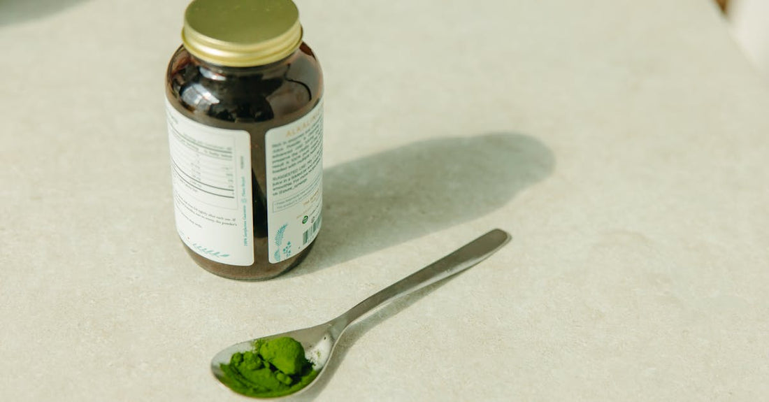 Espirulina en polvo verde